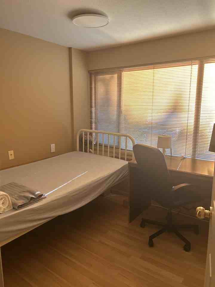 4814 Woodsworth St - Photo 4 of 10