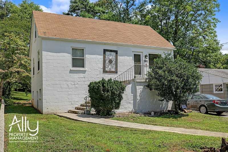 2550 Woodland Dr #A - Photo 2 of 28