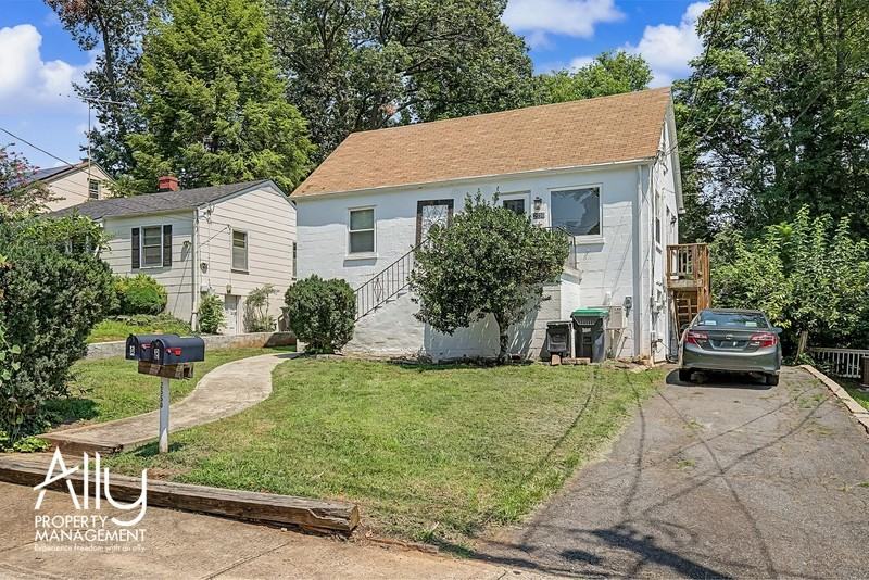 2550 Woodland Dr #A - Photo 3 of 28