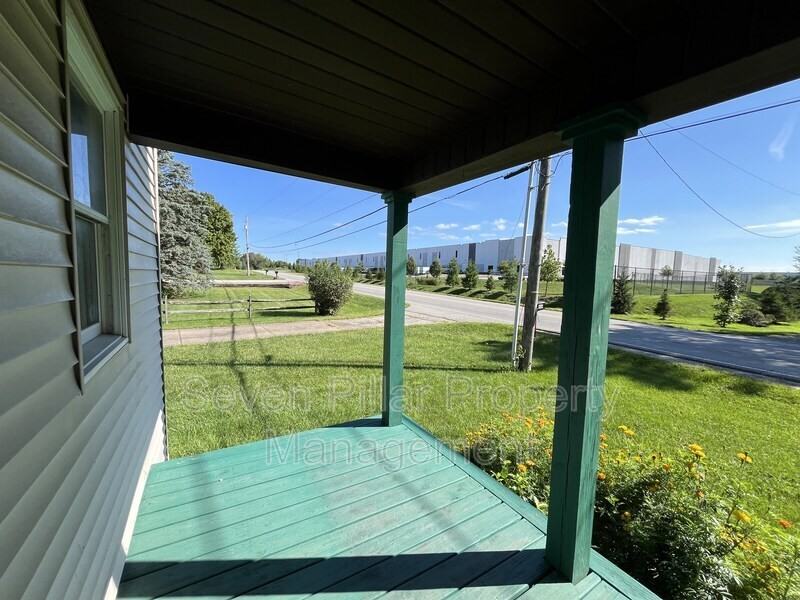 9252 Mink St Sw - Photo 3 of 49