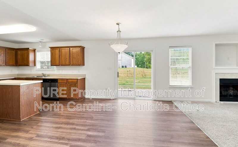 1223 Ben Livingston Rd - Photo 4 of 19