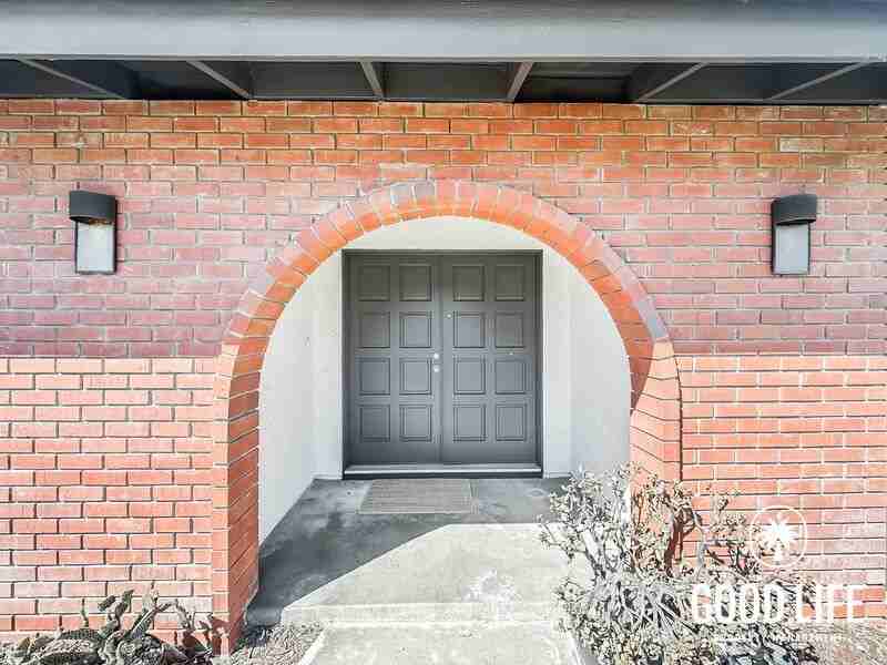 5910 Central Ave - Photo 2 of 28