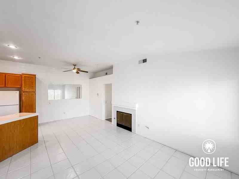 154 California Ct - Photo 6 of 26