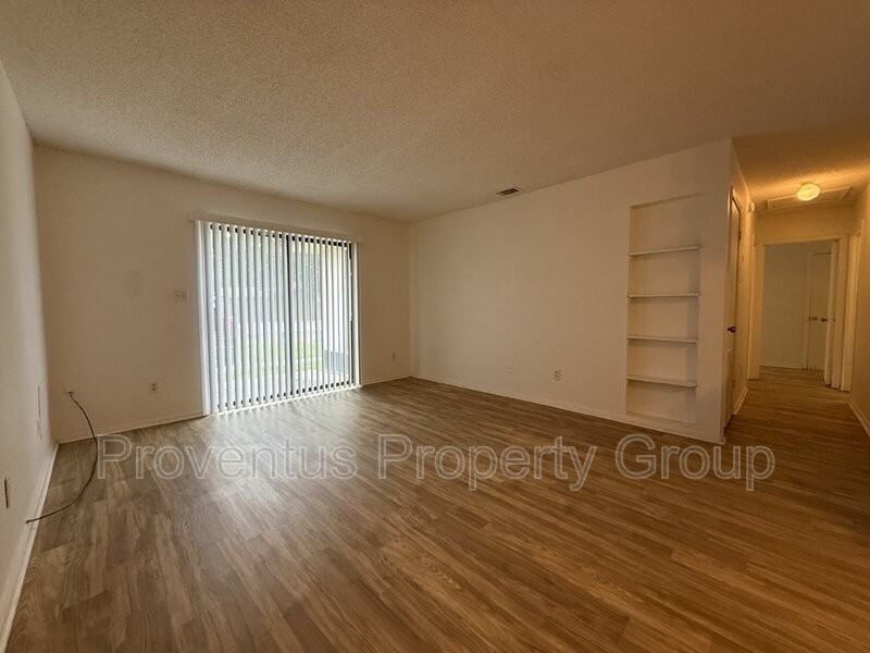 350 N Crow Rd #B - Photo 2 of 18