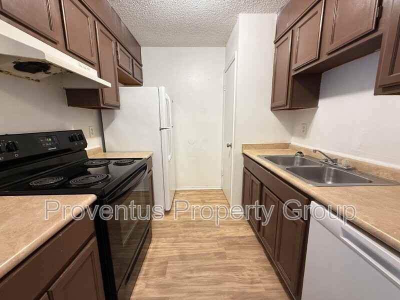 350 N Crow Rd #B - Photo 6 of 18
