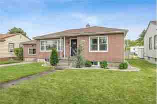 414 Bracken St N #1 - Photo 1 of 1