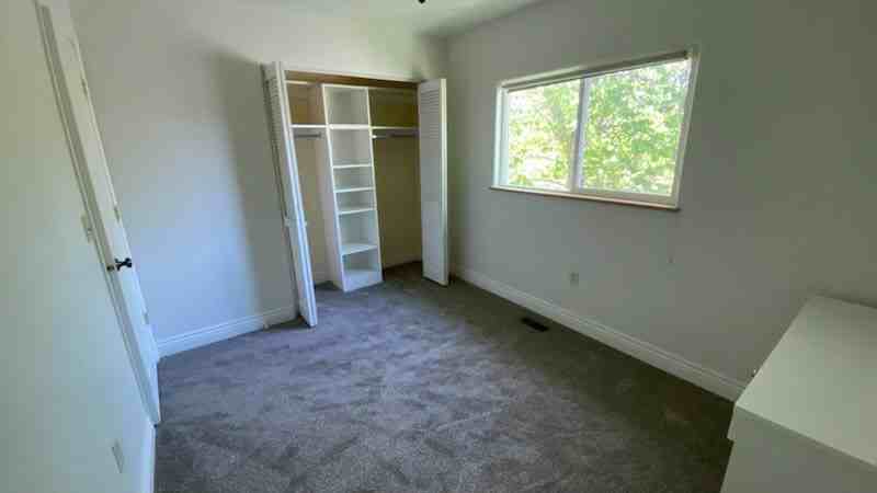 10469 S Clearview Dr #1 - Photo 4 of 16