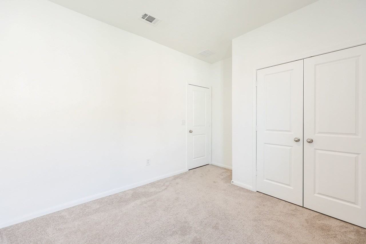 17831 Plow Horse Ln - Photo 2 of 20