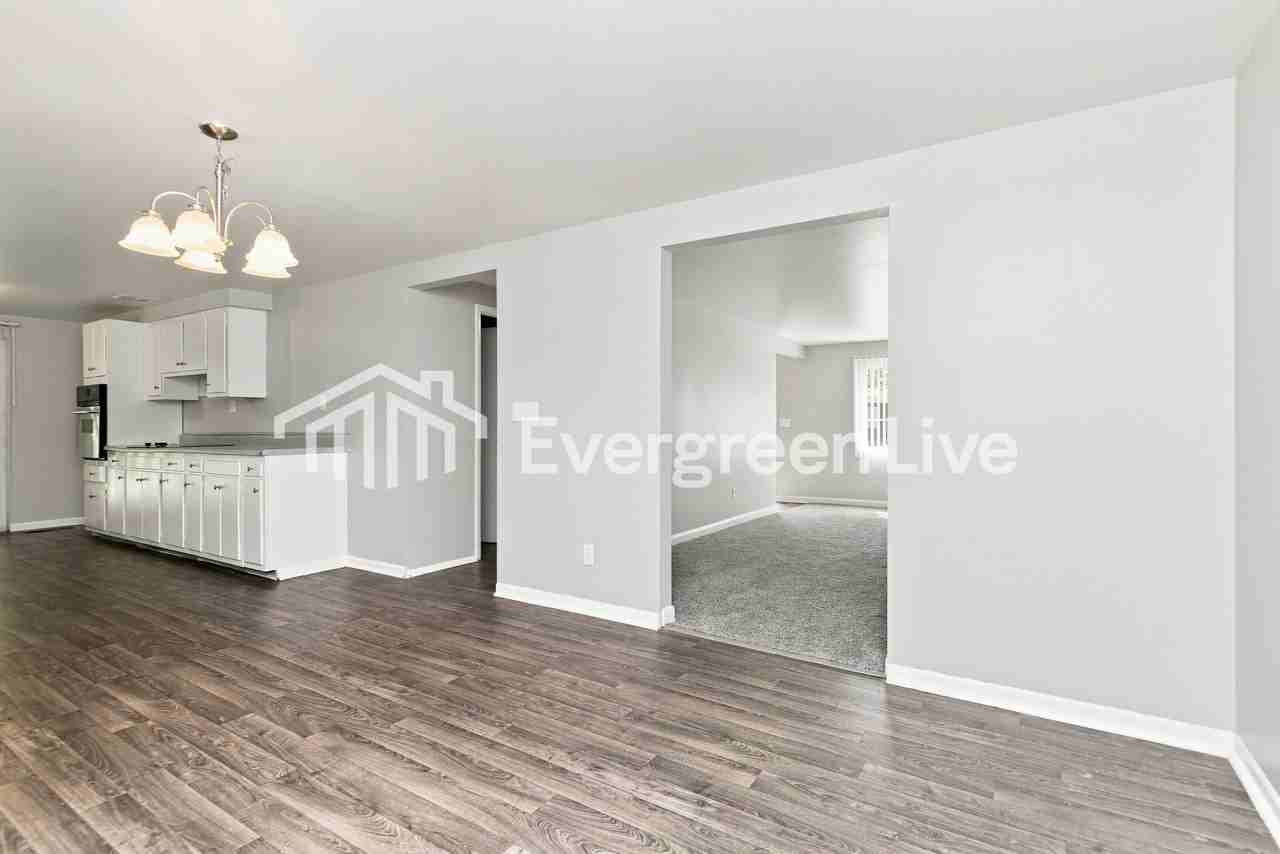 6945 Hubbard Dr - Photo 4 of 15