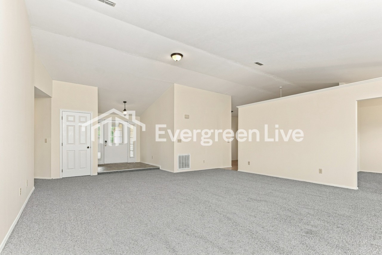 7119 Shull Rd - Photo 3 of 15