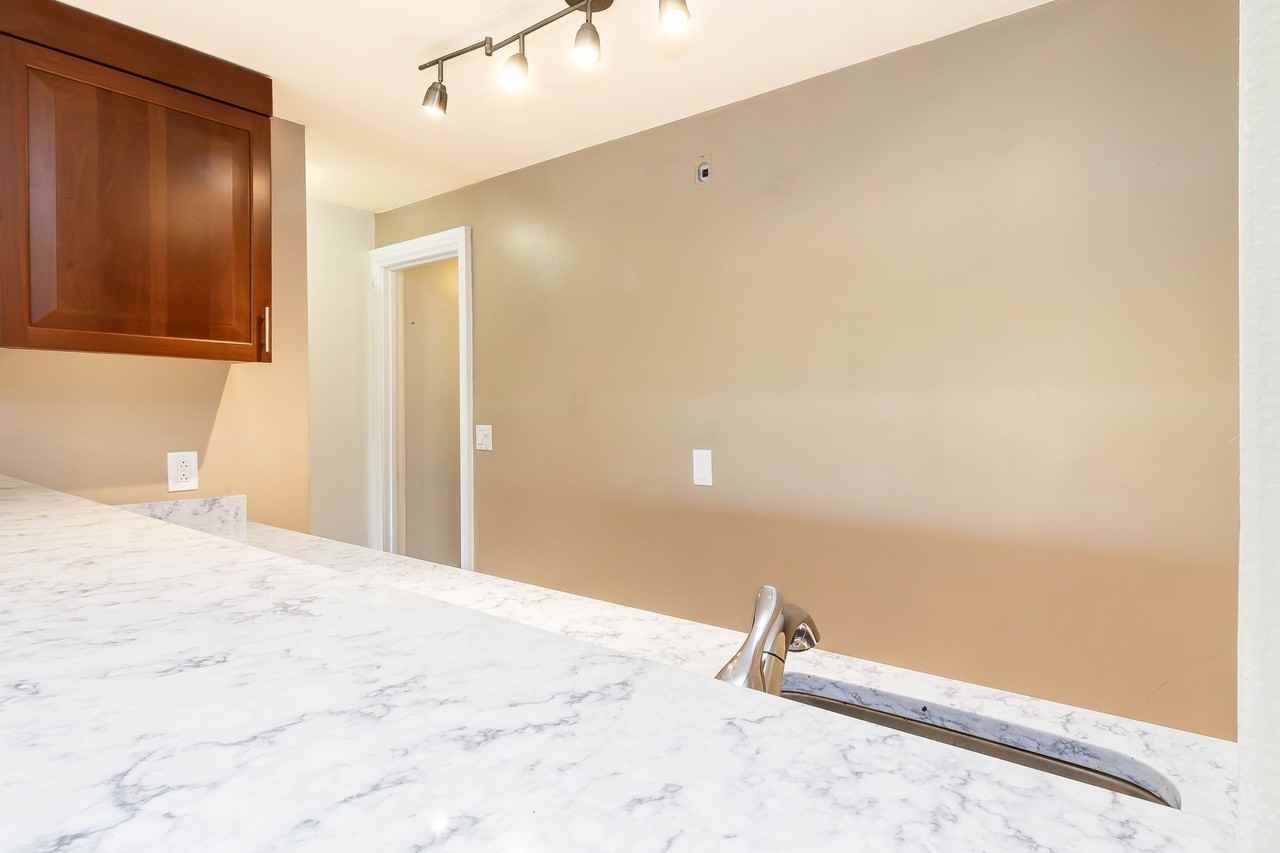 42 W Newton St #424 - Photo 7 of 29