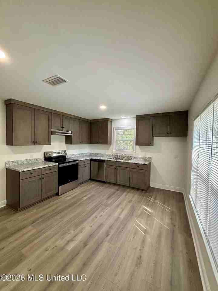3308 Dwyer Branch Rd - Photo 5 of 21