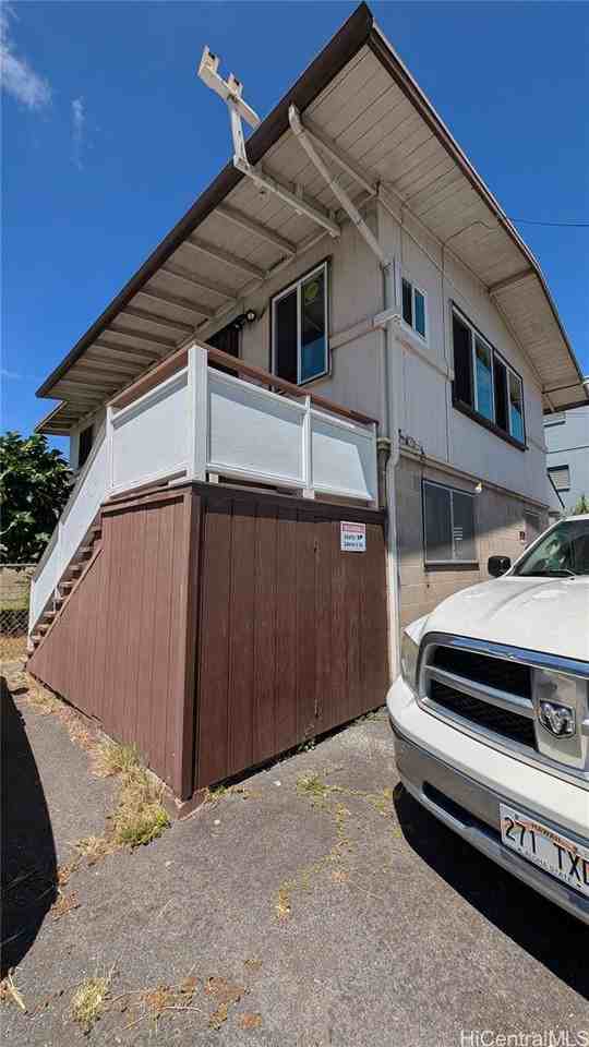 1267 Rycroft St - Photo 2 of 8