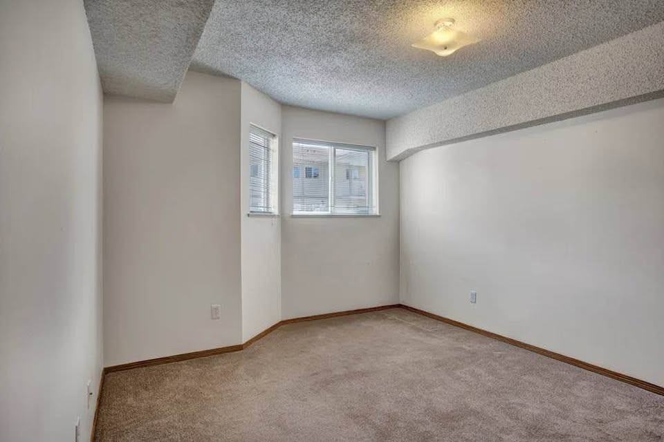 1205 Leila Avenue - Photo 4 of 10