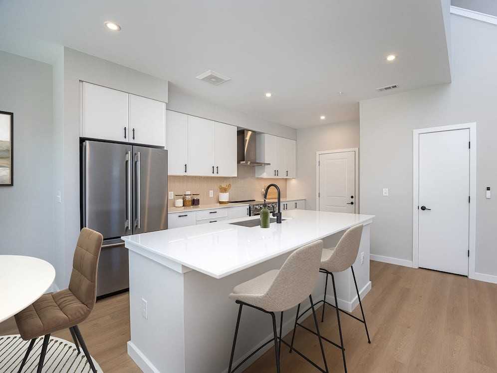 Avalon Brier Creek - Photo 4 of 48