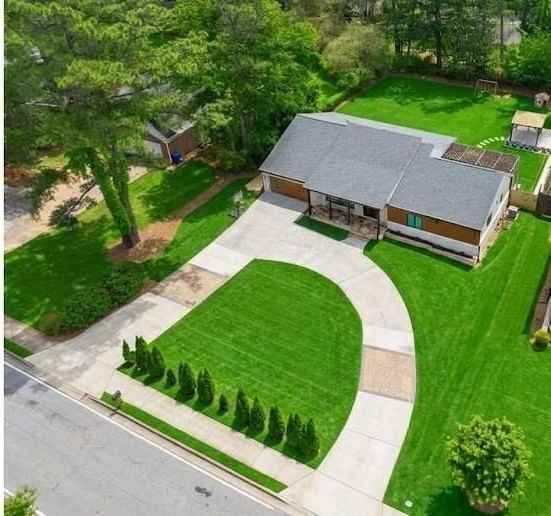 4130 Lower Roswell Rd - Photo 2 of 37