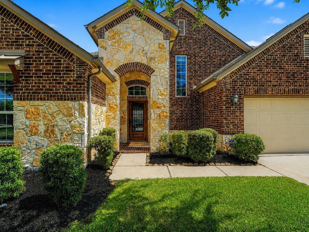 20614 Barchan Point Way - Photo 4 of 45