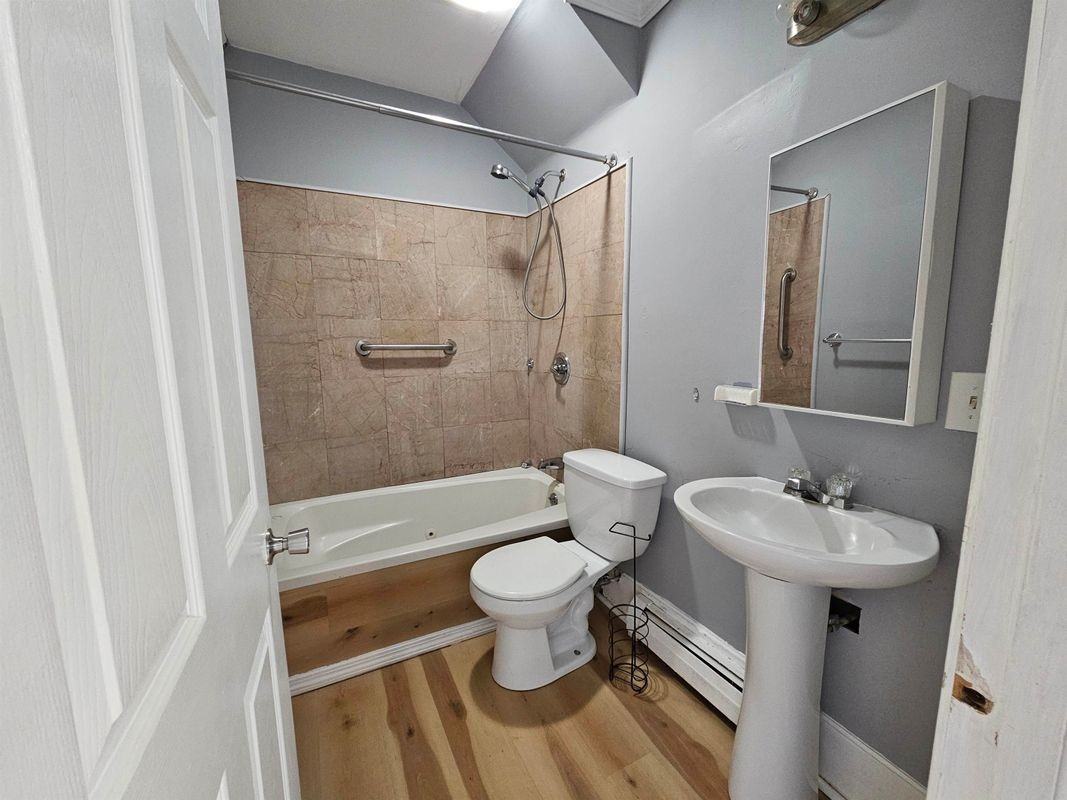 47 Joliette St ##2 - Photo 4 of 29