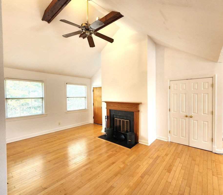 2811 Arlington Blvd ##202 - Photo 5 of 20