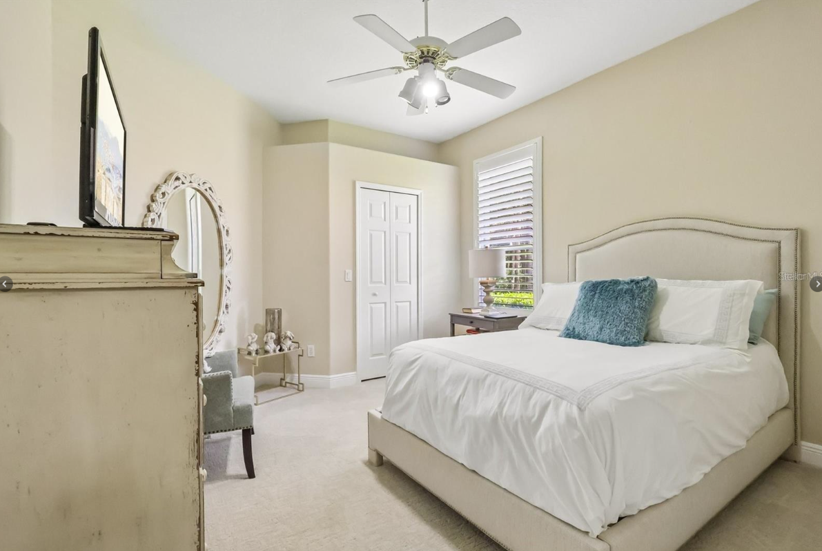 3274 Oakmont Ter - Photo 2 of 40
