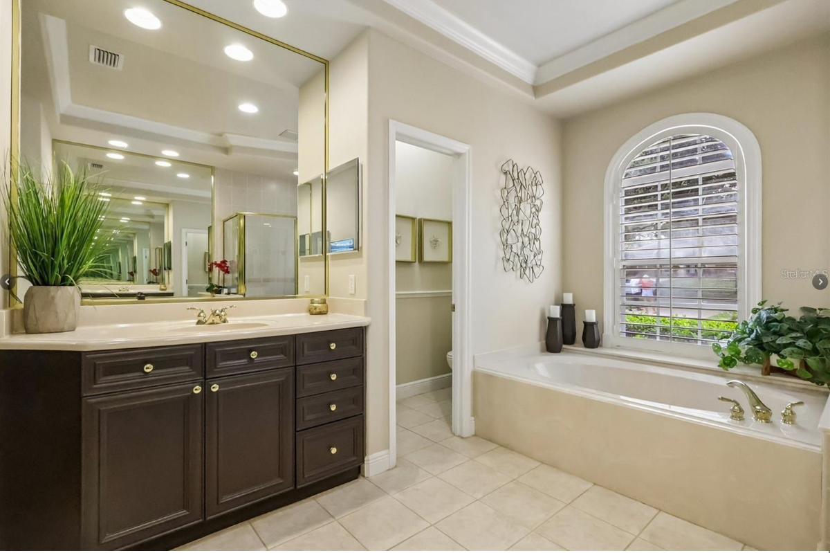 3274 Oakmont Ter - Photo 4 of 40