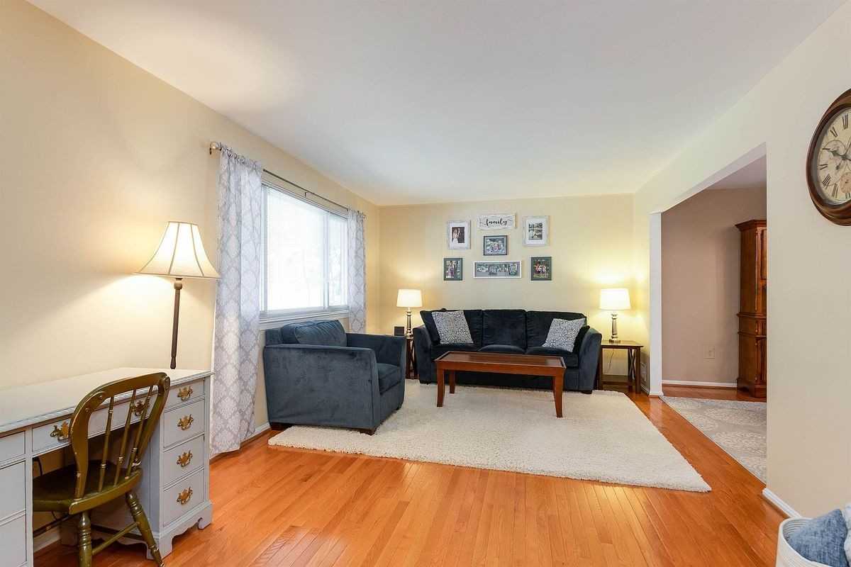 4992 Swinton Dr - Photo 4 of 27