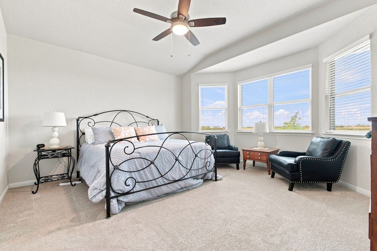 2910 Clemente Way - Photo 3 of 3