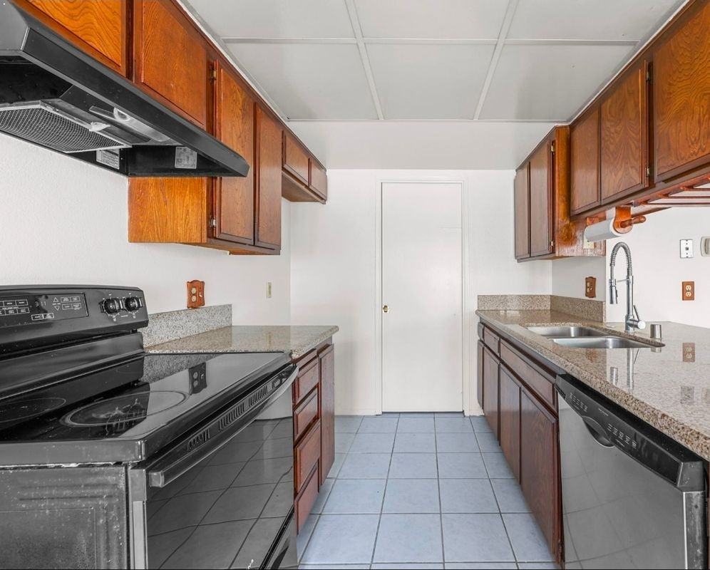 10441 Rutgers Way - Photo 4 of 9