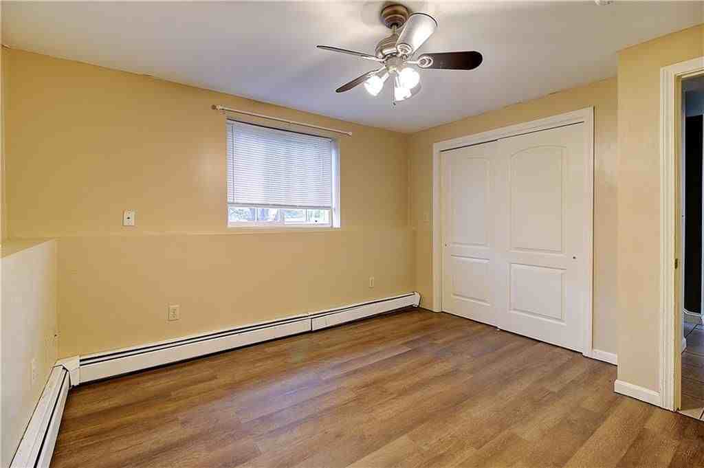 499 Farmington Ave - Photo 6 of 11