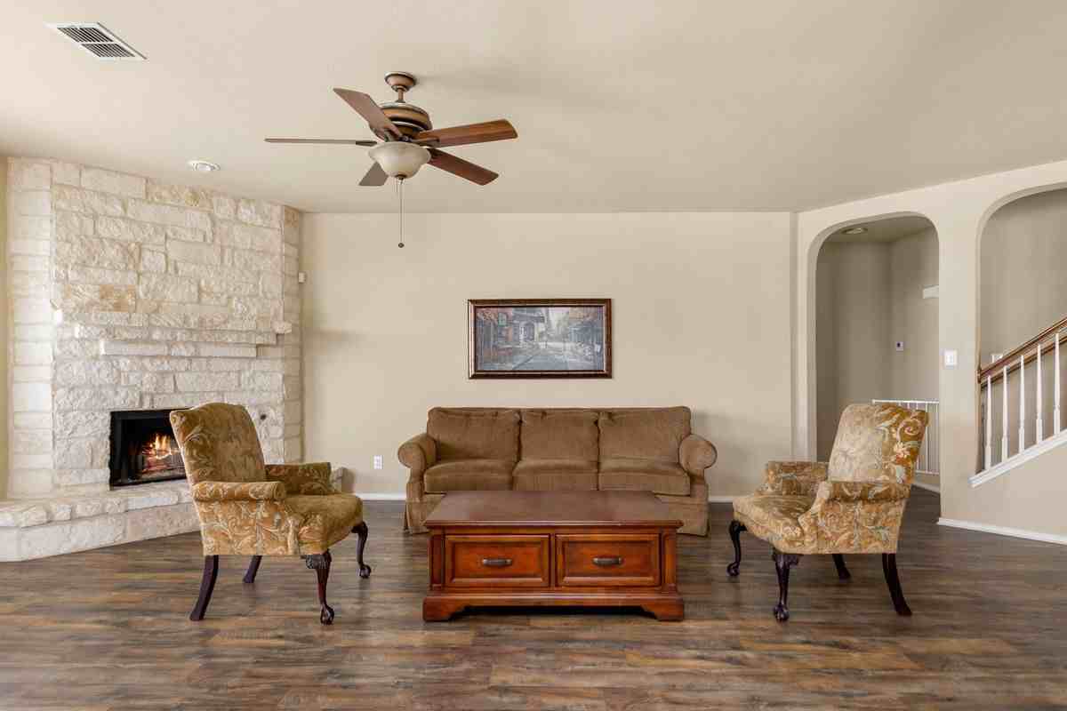 5830 Palmetto Way - Photo 5 of 30