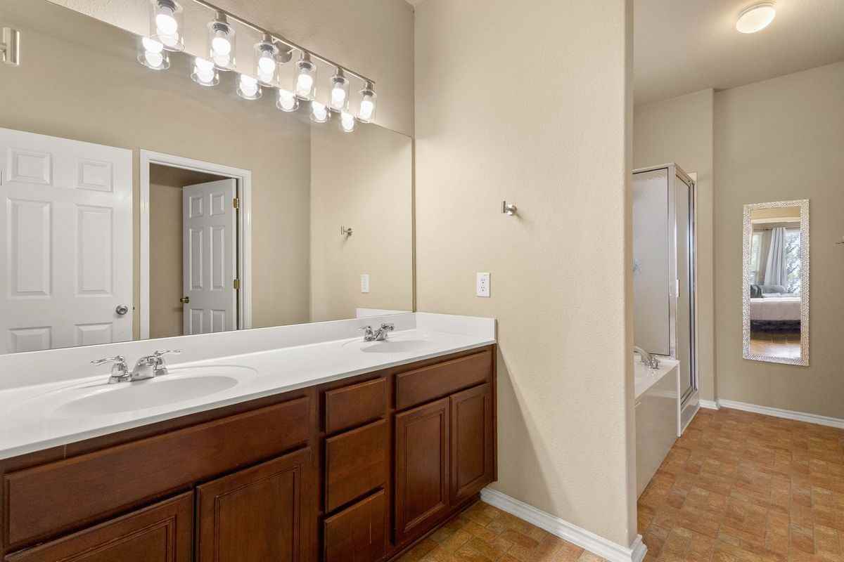 5830 Palmetto Way - Photo 7 of 30
