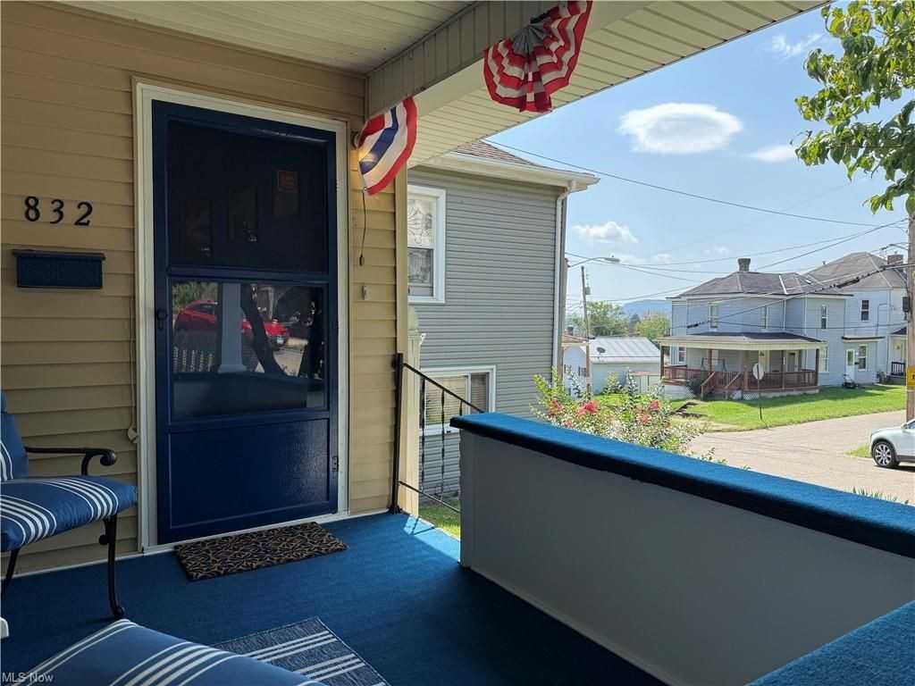 832 Grant Ave - Photo 2 of 14