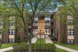 featured image of 441 4th St
