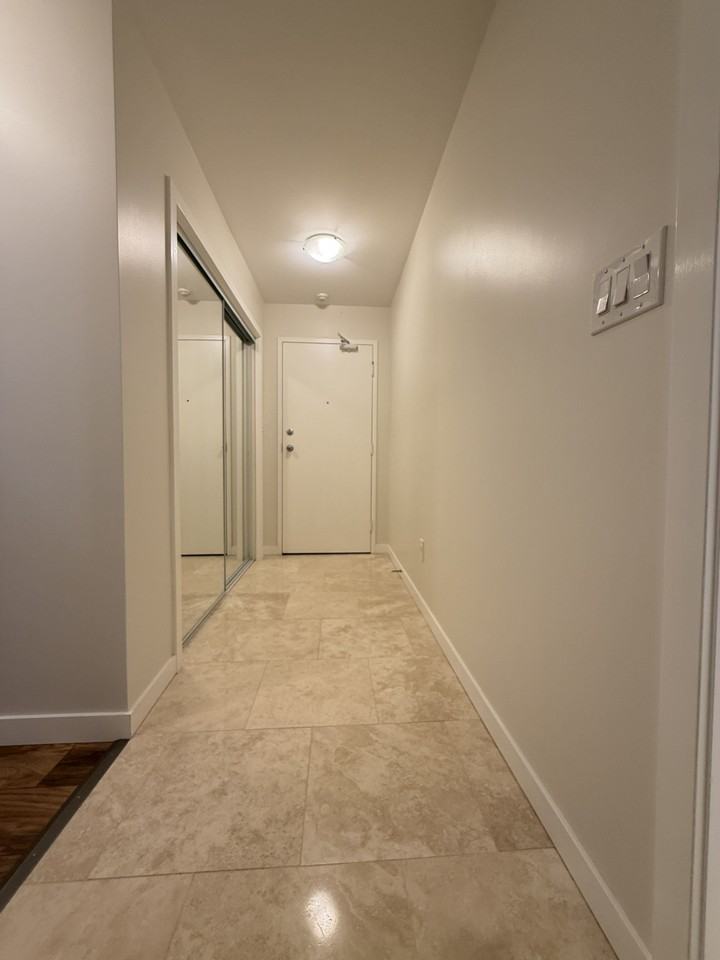 1611 East 3rd Avenue #305 - Photo 4 of 11