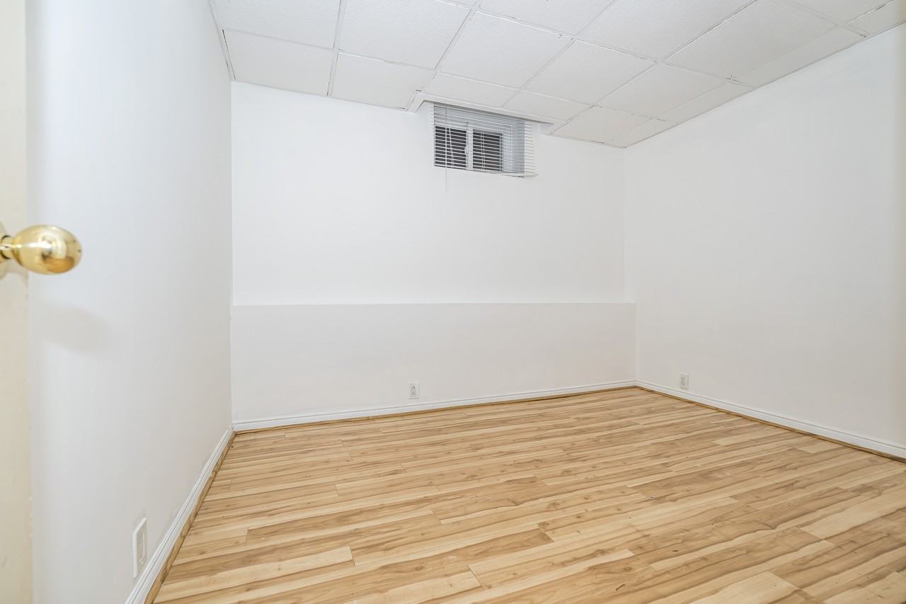 605 Huron Street #A - Photo 7 of 11