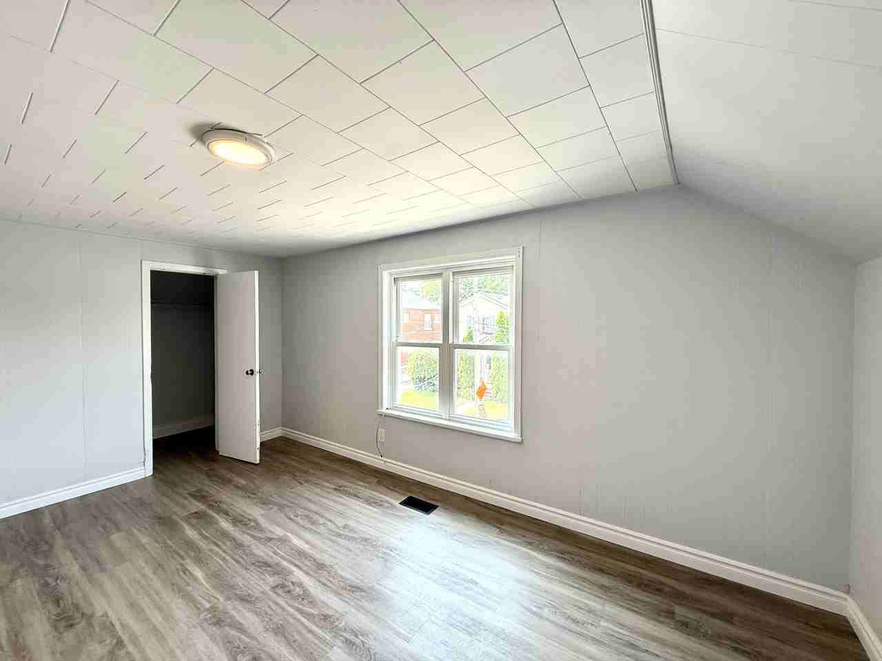 26 Albina St - Photo 5 of 11