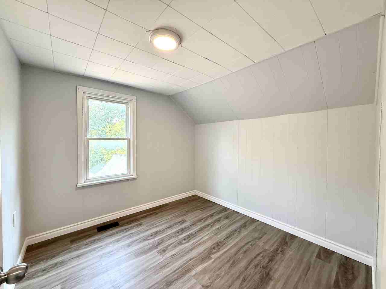 26 Albina St - Photo 7 of 11