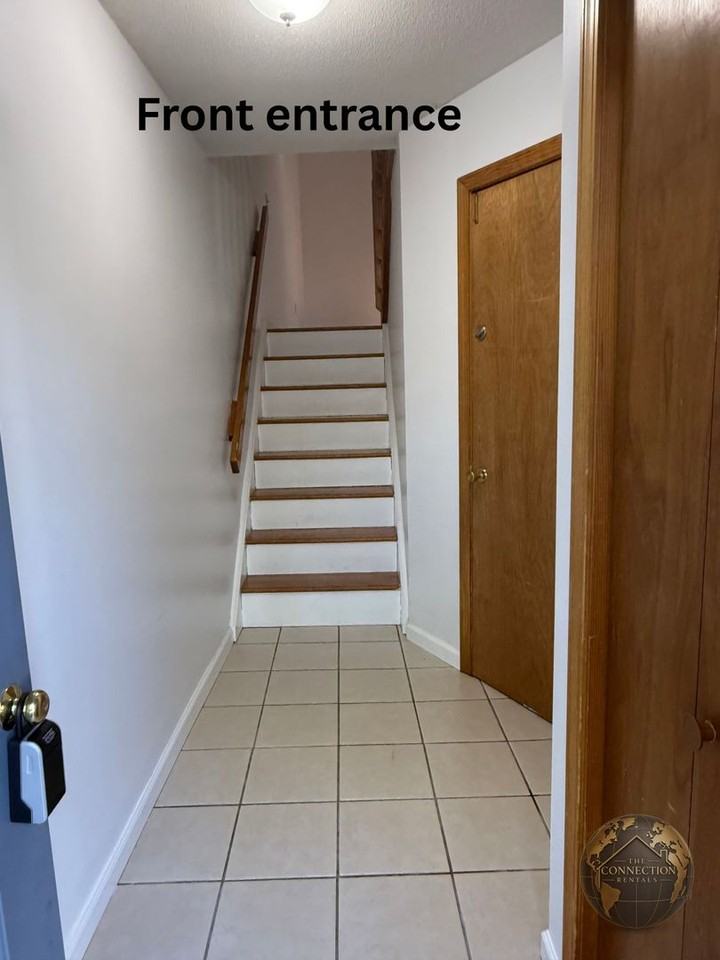 410 Farmington Ave Apt N5 - Photo 3 of 30