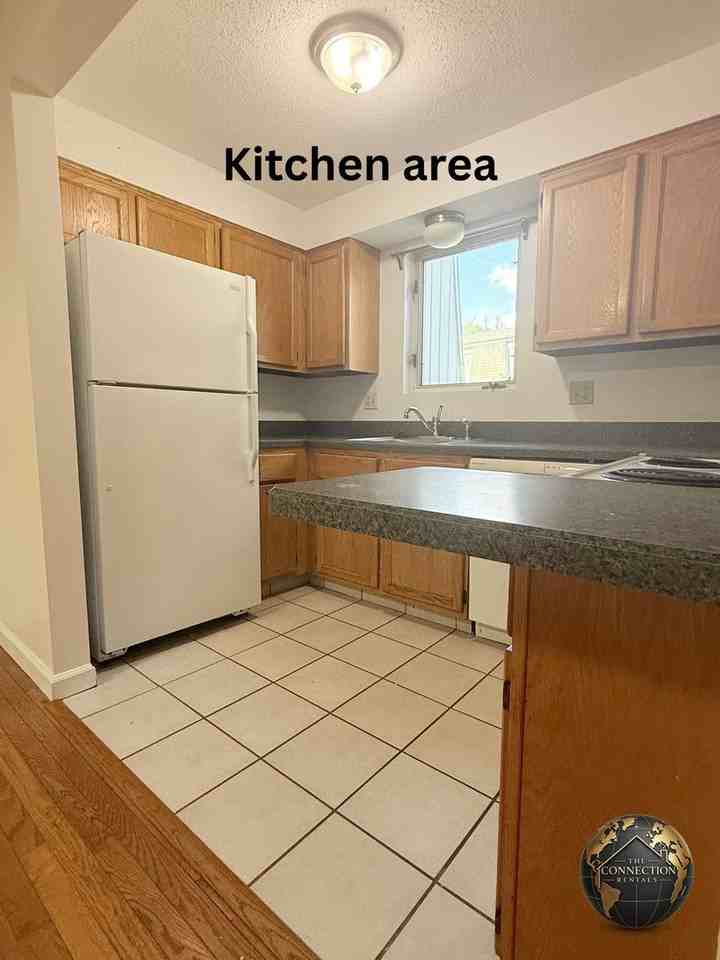 410 Farmington Ave Apt N5 - Photo 6 of 30