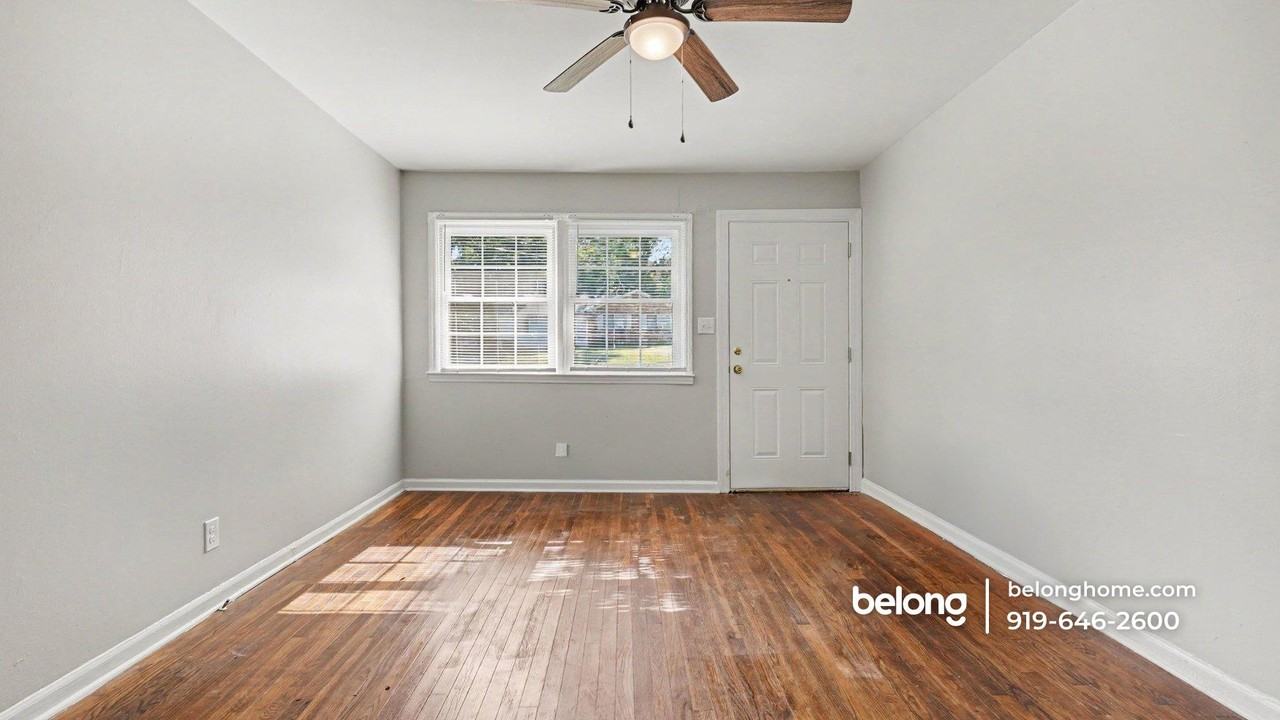 1419 Ardmore Dr #B - Photo 3 of 16