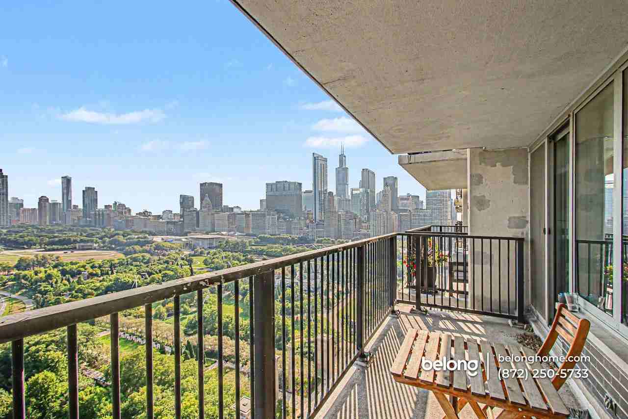 400 E Randolph St #2611