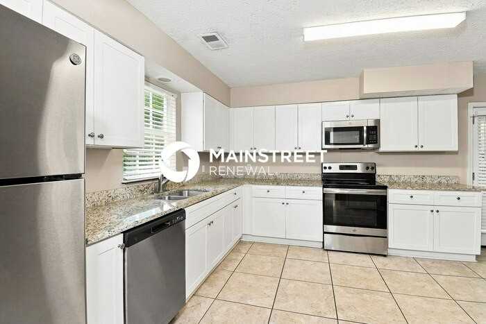 1901 Shadbark Ct Nw - Photo 5 of 16