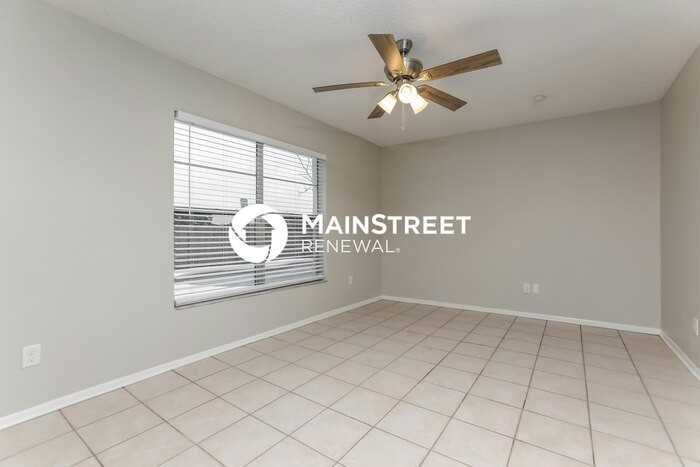730 Laurel Way - Photo 3 of 16