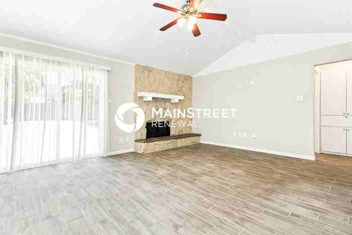 6440 Rebecca Ln - Photo 5 of 18
