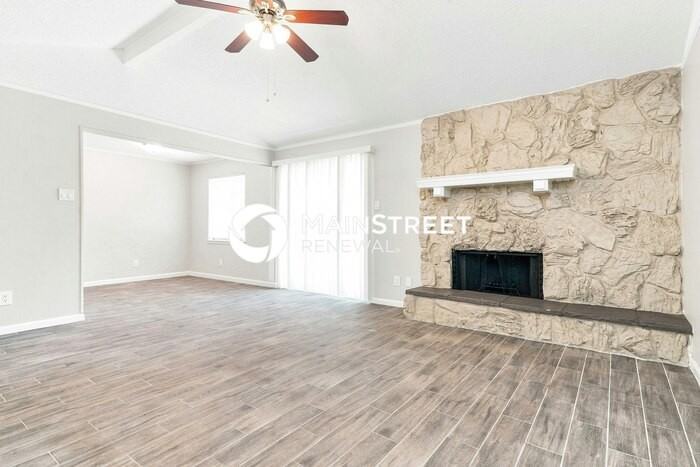6440 Rebecca Ln - Photo 6 of 18