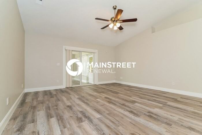 11703 Lake Susan Ct - Photo 5 of 16