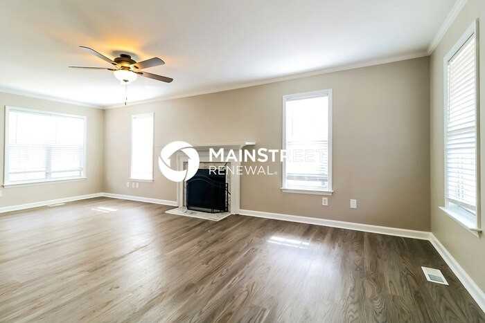 6321 Bridgemont Ln - Photo 6 of 17