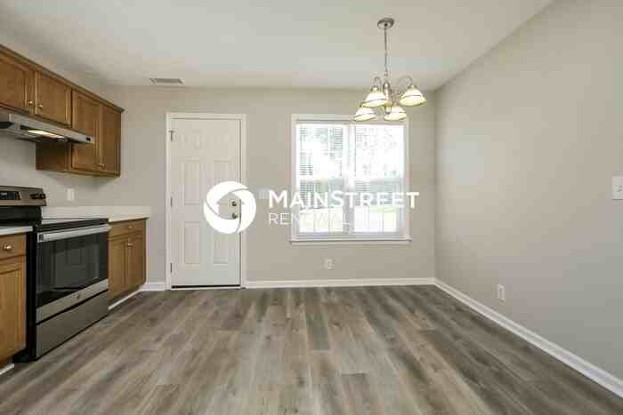 1204 Lasalle Ct - Photo 6 of 17
