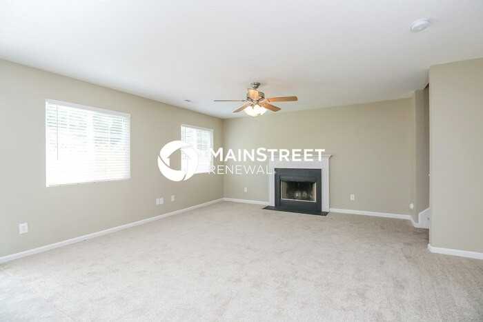 841 Stockport Way - Photo 3 of 16