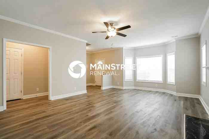 4022 Beaufain St - Photo 4 of 17